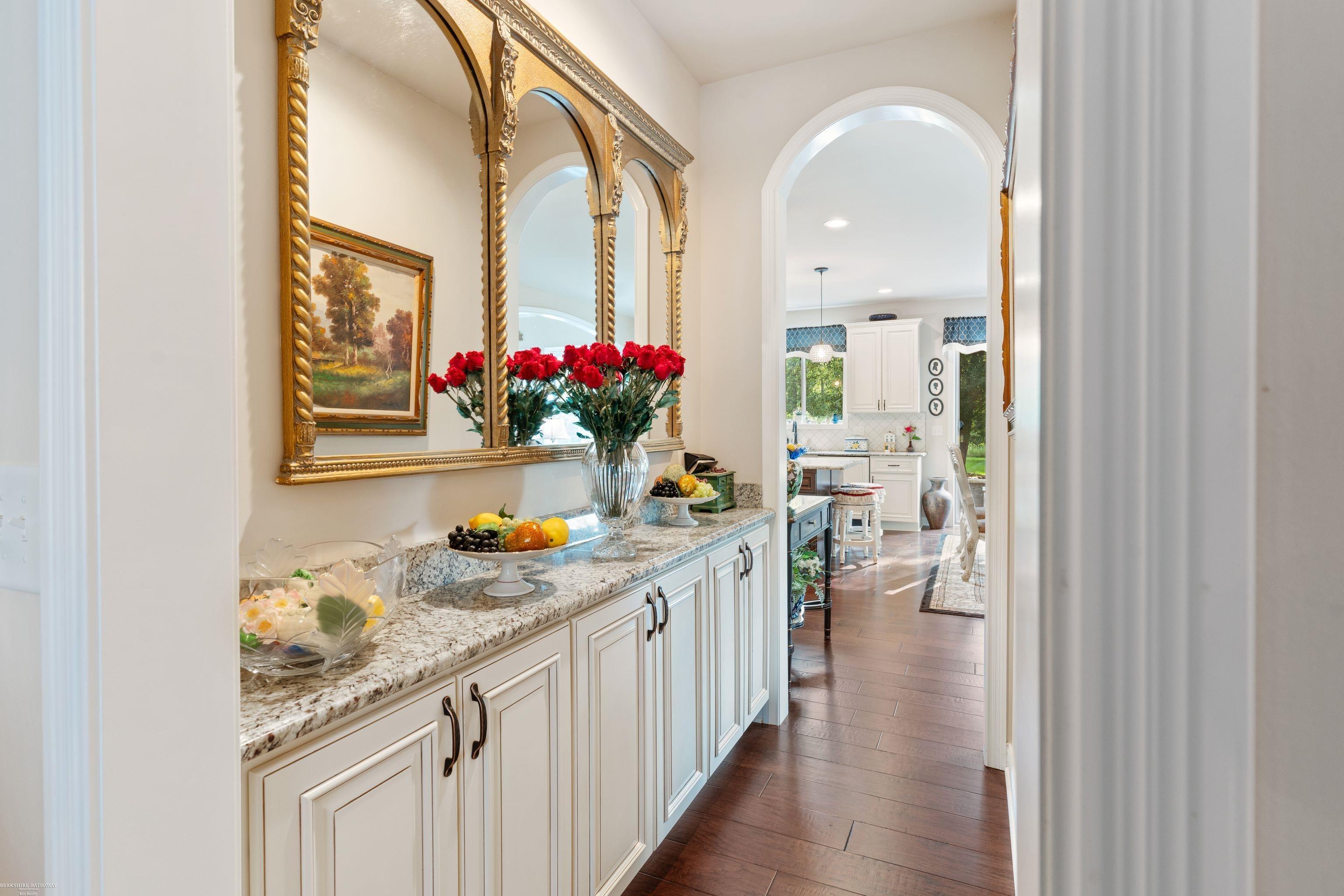 Rochester Hills, Michigan 48309, United States, 4 Bedrooms Bedrooms, ,4 BathroomsBathrooms,Residential,Active,112645