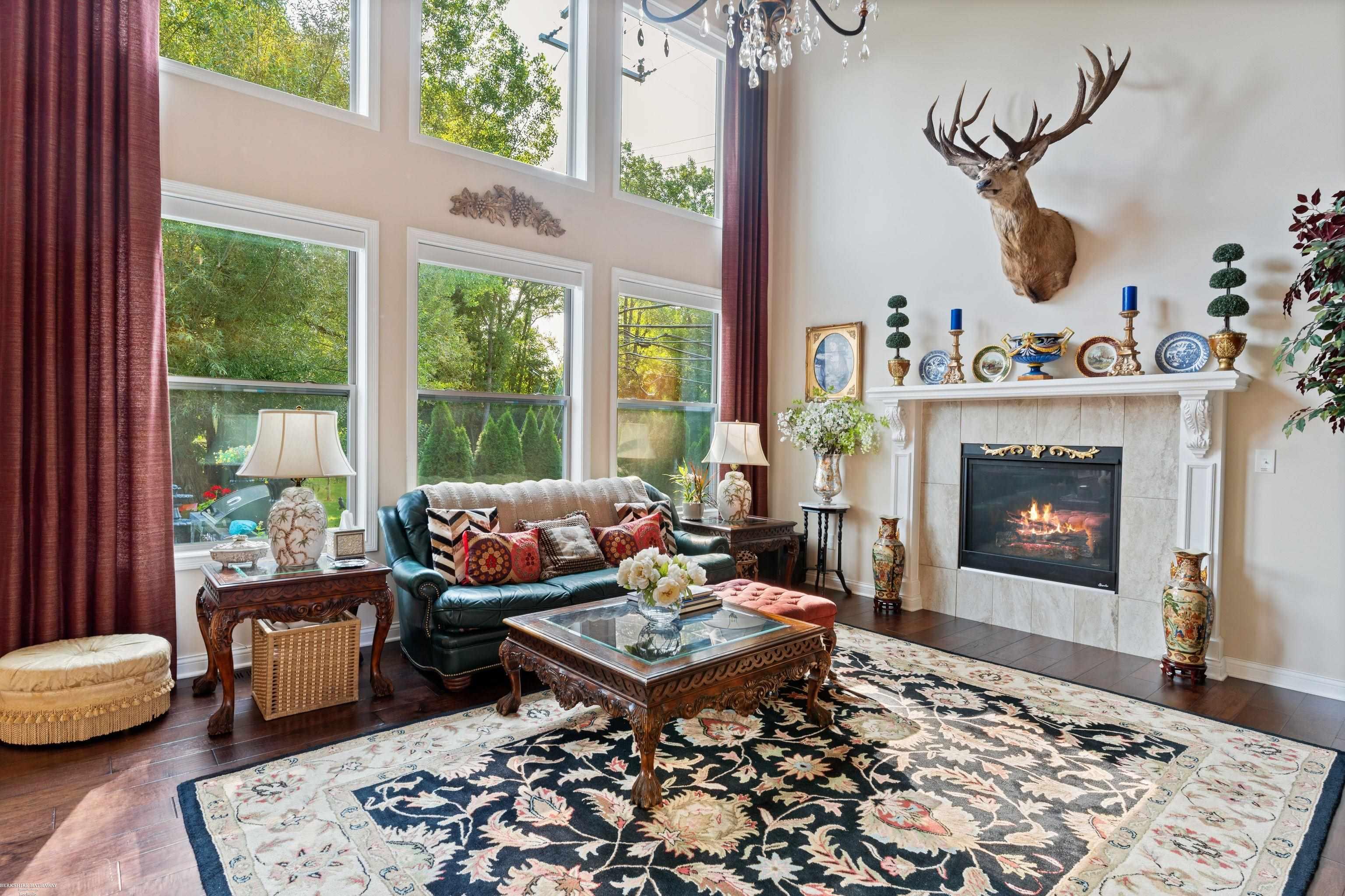 Rochester Hills, Michigan 48309, United States, 4 Bedrooms Bedrooms, ,4 BathroomsBathrooms,Residential,Active,112645