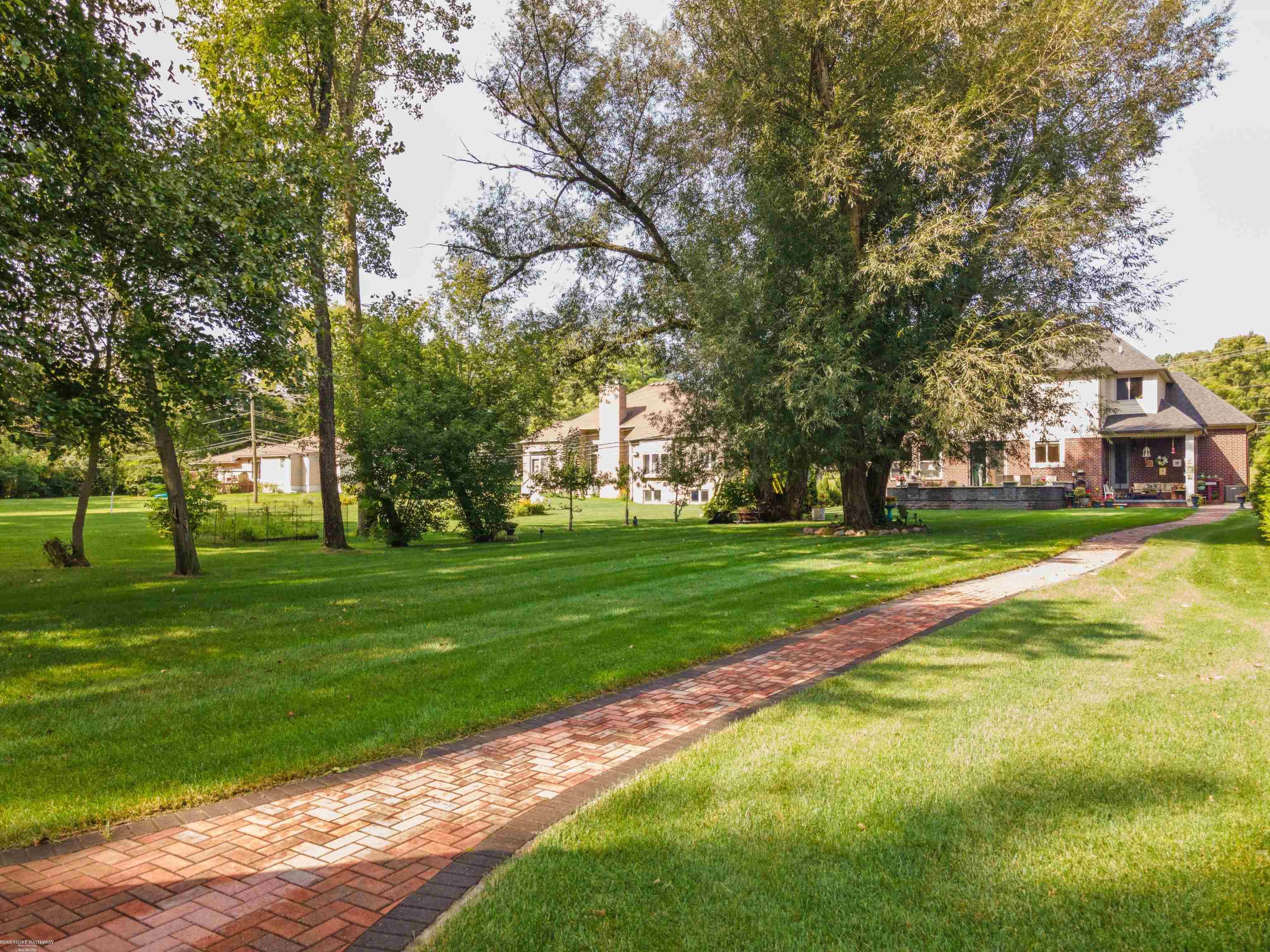 Rochester Hills, Michigan 48309, United States, 4 Bedrooms Bedrooms, ,4 BathroomsBathrooms,Residential,Active,112645