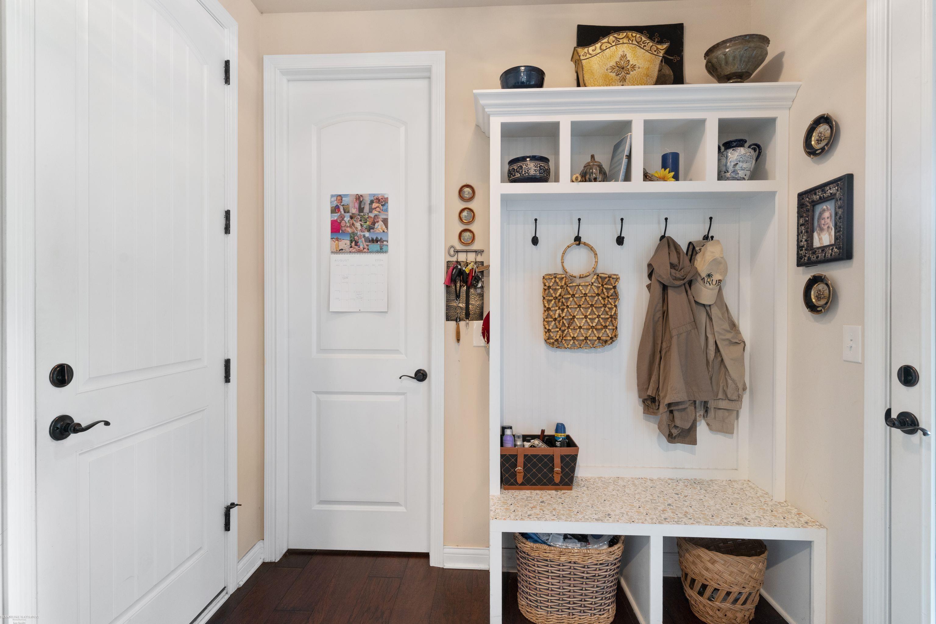 Rochester Hills, Michigan 48309, United States, 4 Bedrooms Bedrooms, ,4 BathroomsBathrooms,Residential,Active,112645