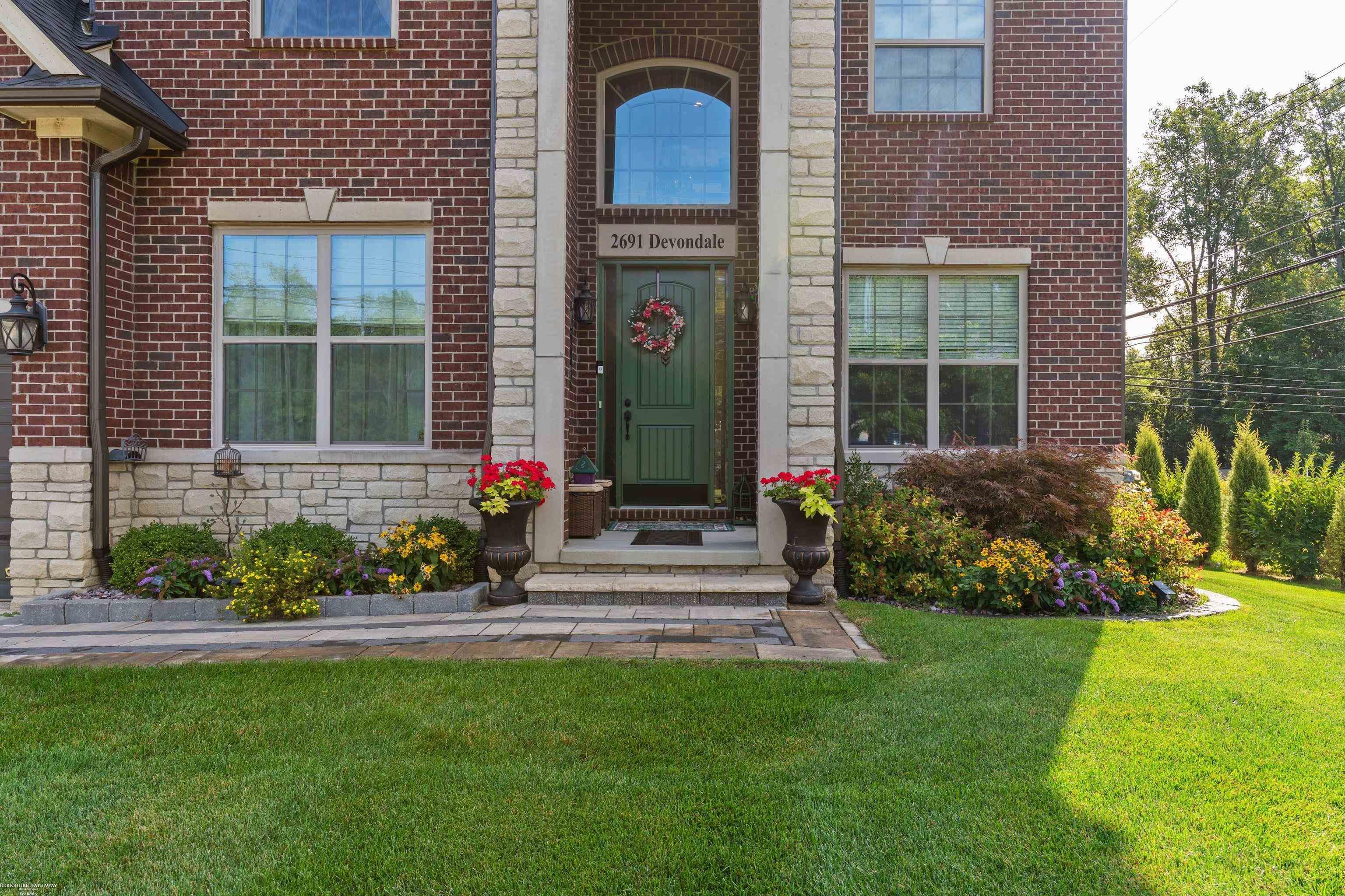 Rochester Hills, Michigan 48309, United States, 4 Bedrooms Bedrooms, ,4 BathroomsBathrooms,Residential,Active,112645