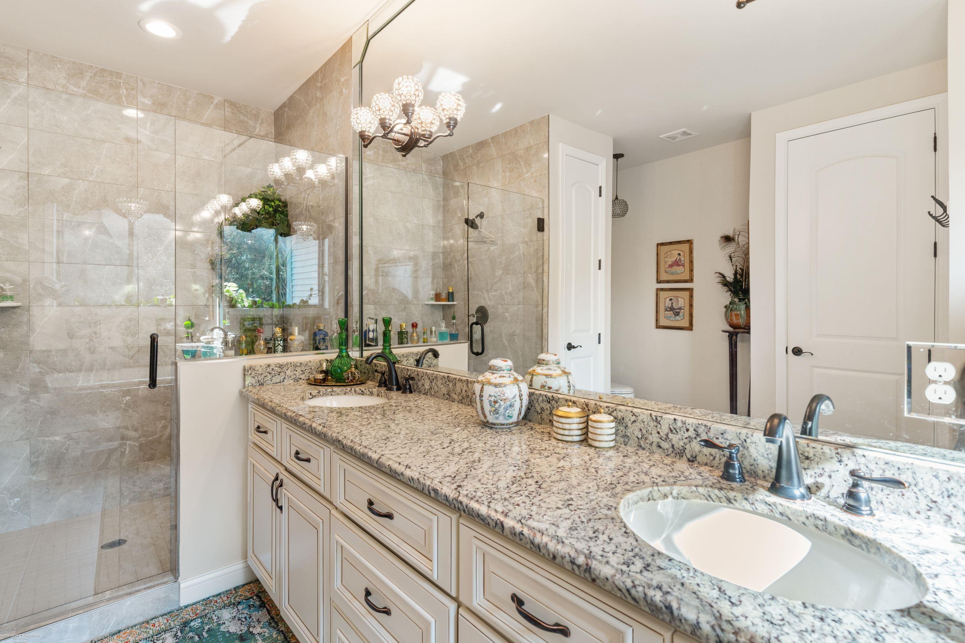 Rochester Hills, Michigan 48309, United States, 4 Bedrooms Bedrooms, ,4 BathroomsBathrooms,Residential,Active,112645