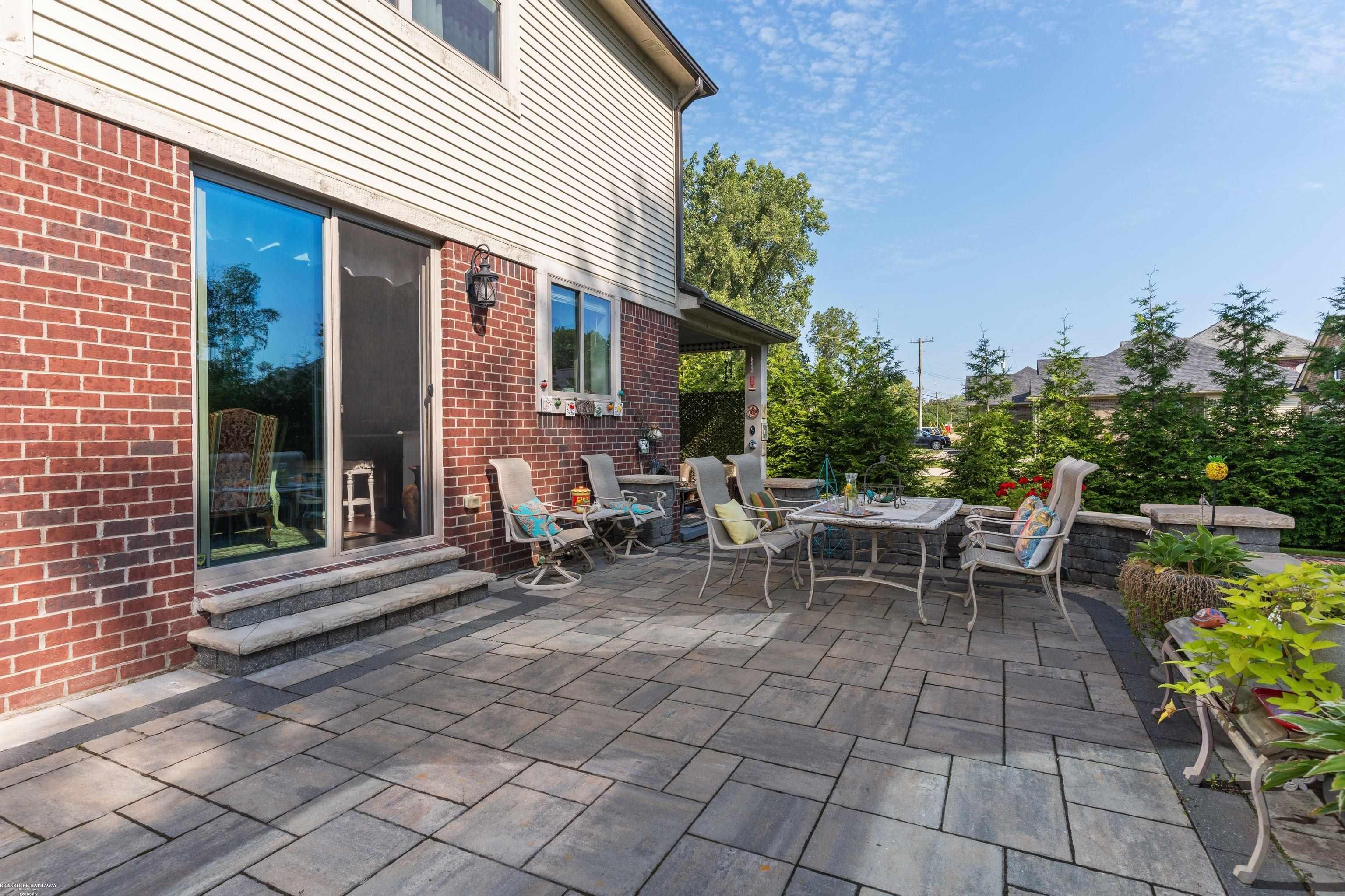 Rochester Hills, Michigan 48309, United States, 4 Bedrooms Bedrooms, ,4 BathroomsBathrooms,Residential,Active,112645