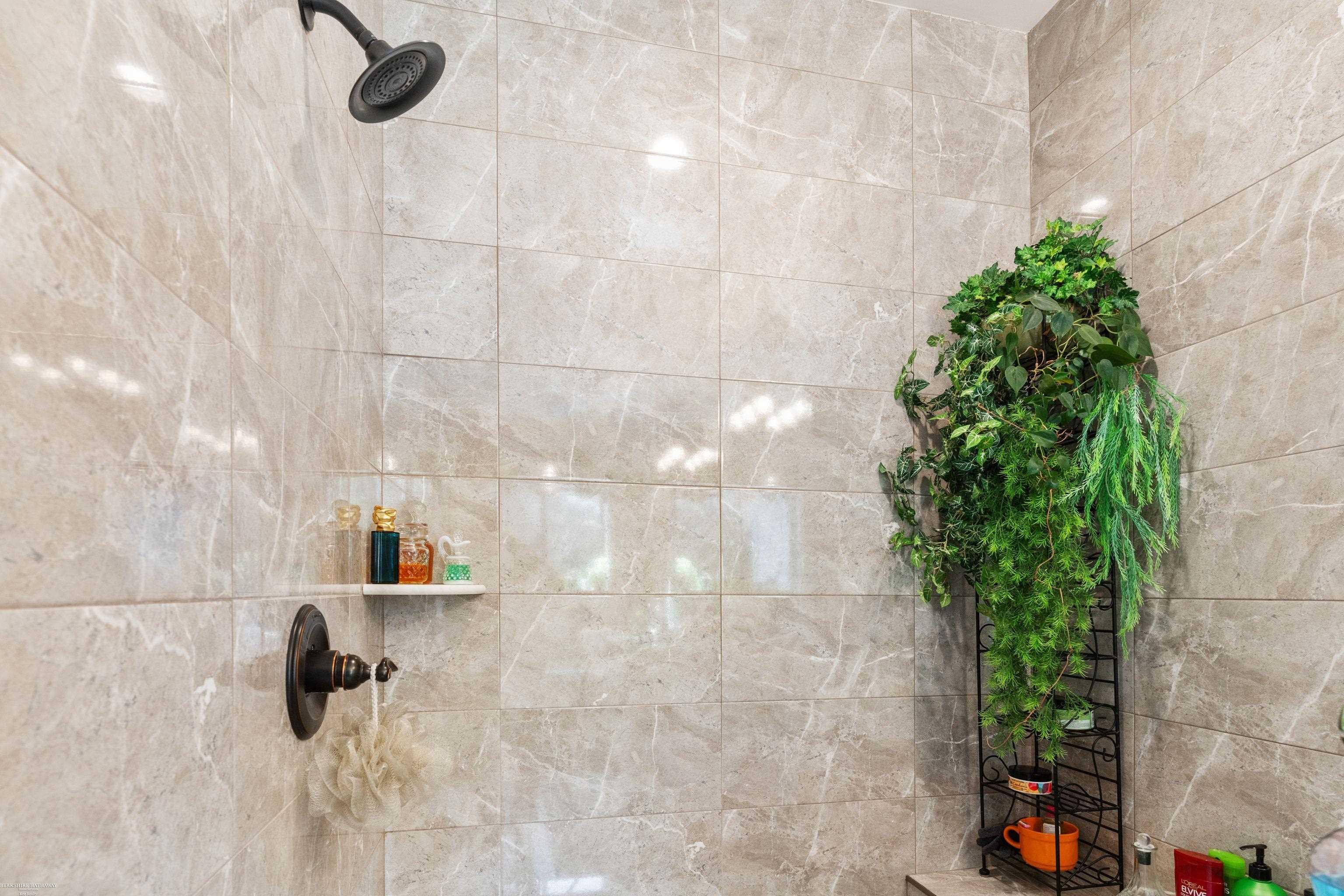 Rochester Hills, Michigan 48309, United States, 4 Bedrooms Bedrooms, ,4 BathroomsBathrooms,Residential,Active,112645