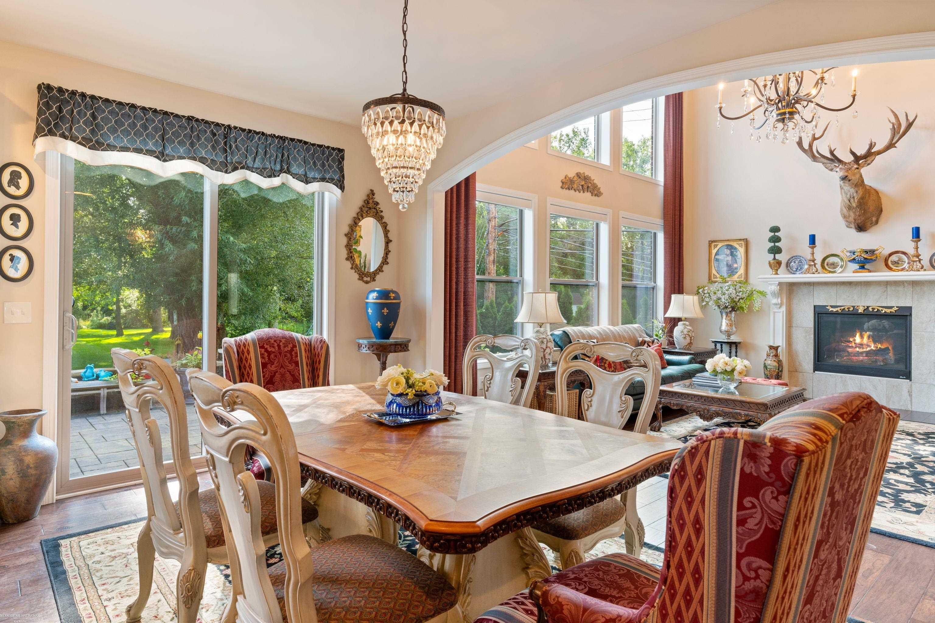 Rochester Hills, Michigan 48309, United States, 4 Bedrooms Bedrooms, ,4 BathroomsBathrooms,Residential,Active,112645