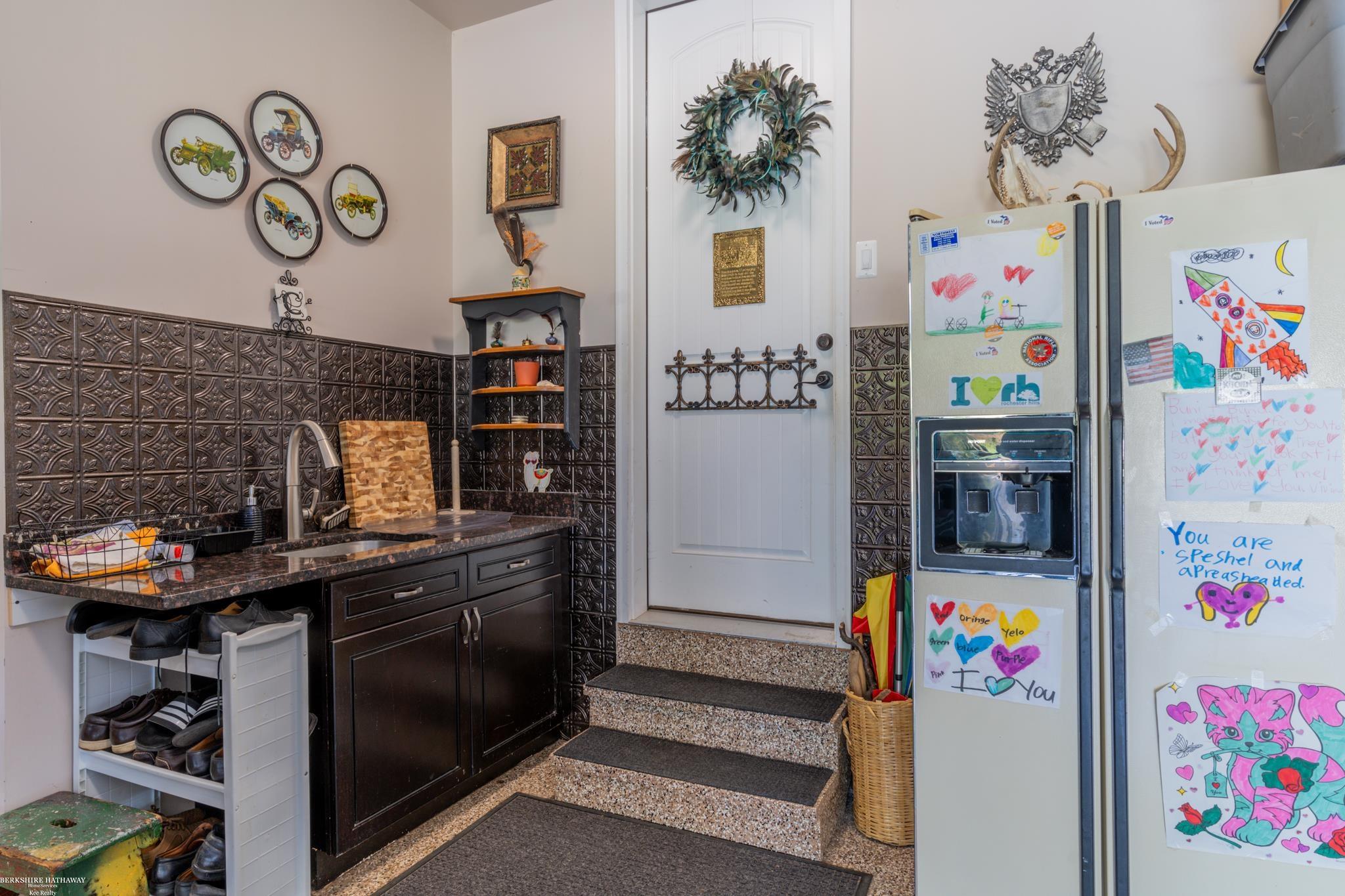 Rochester Hills, Michigan 48309, United States, 4 Bedrooms Bedrooms, ,4 BathroomsBathrooms,Residential,Active,112645