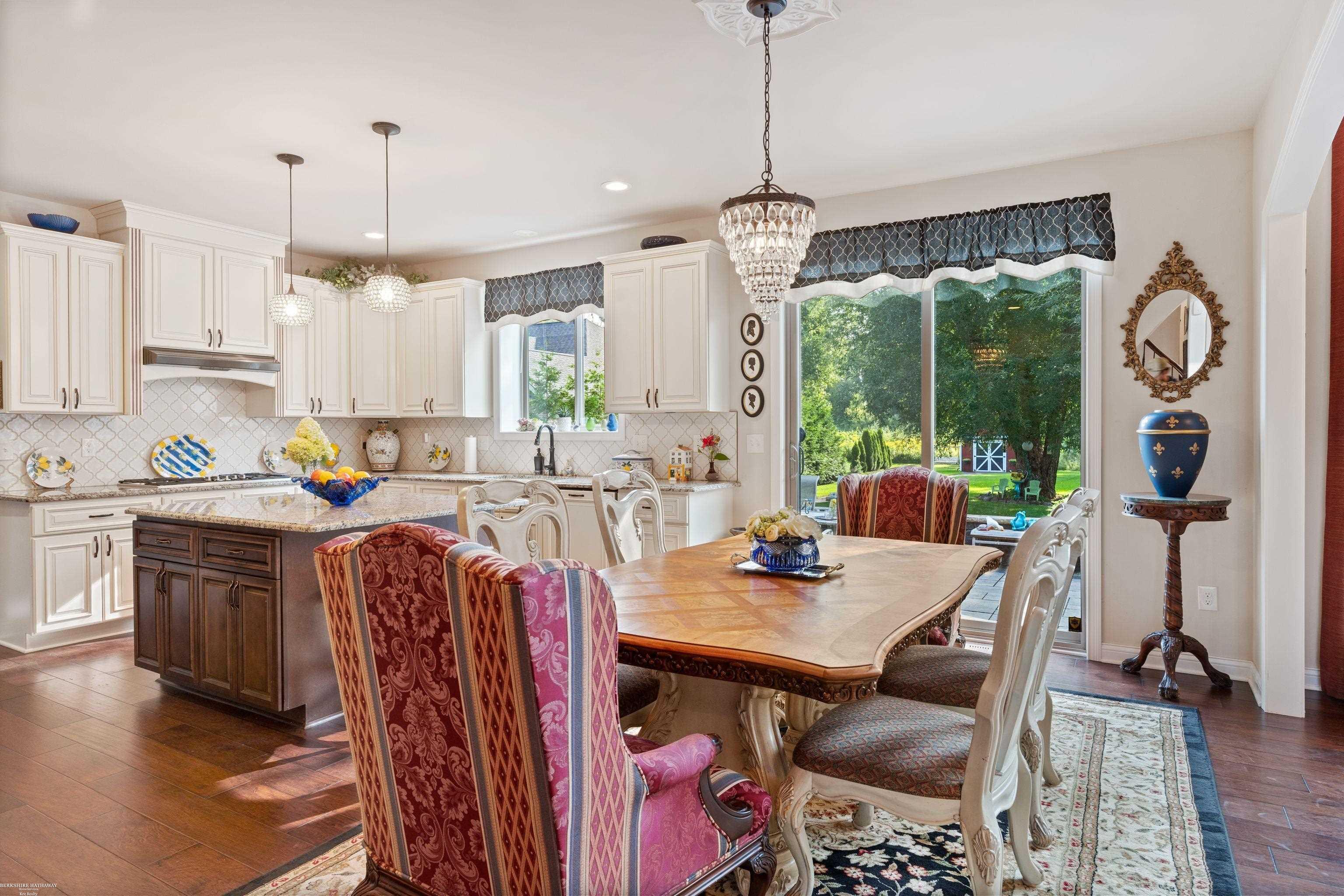 Rochester Hills, Michigan 48309, United States, 4 Bedrooms Bedrooms, ,4 BathroomsBathrooms,Residential,Active,112645