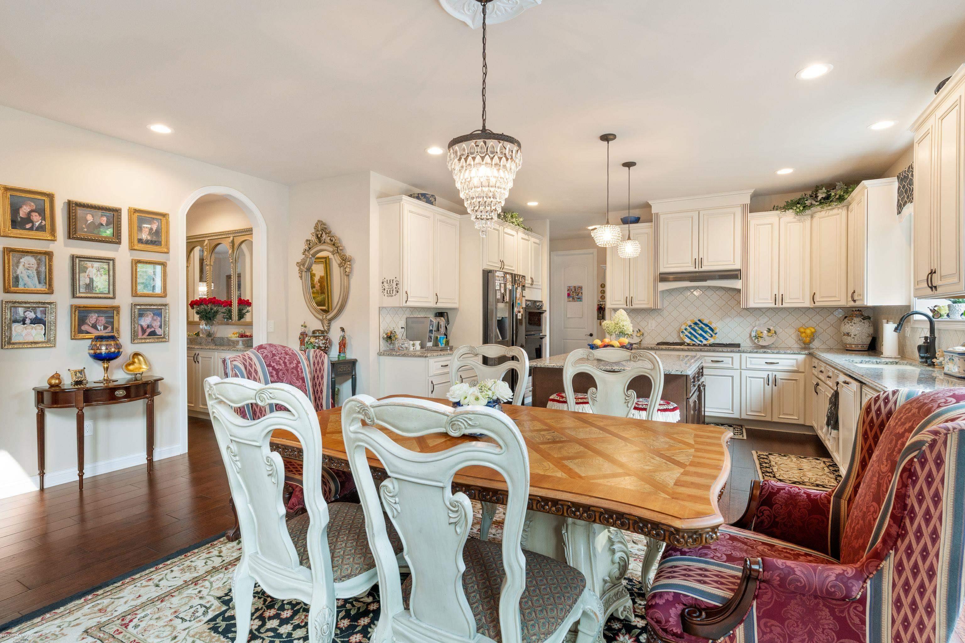 Rochester Hills, Michigan 48309, United States, 4 Bedrooms Bedrooms, ,4 BathroomsBathrooms,Residential,Active,112645