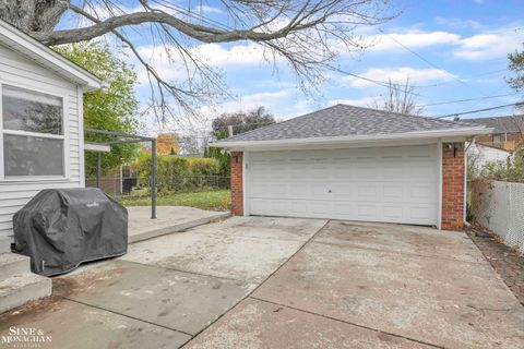 A home in Grosse Pointe Woods