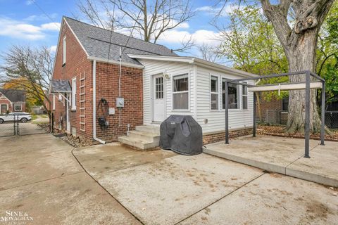 A home in Grosse Pointe Woods