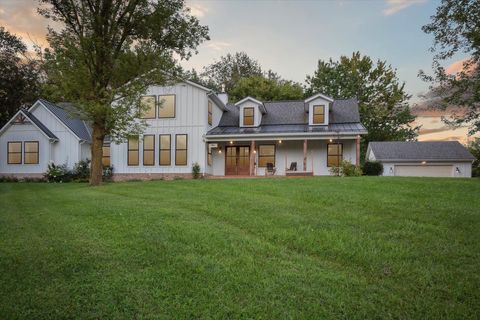 A home in Laingsburg