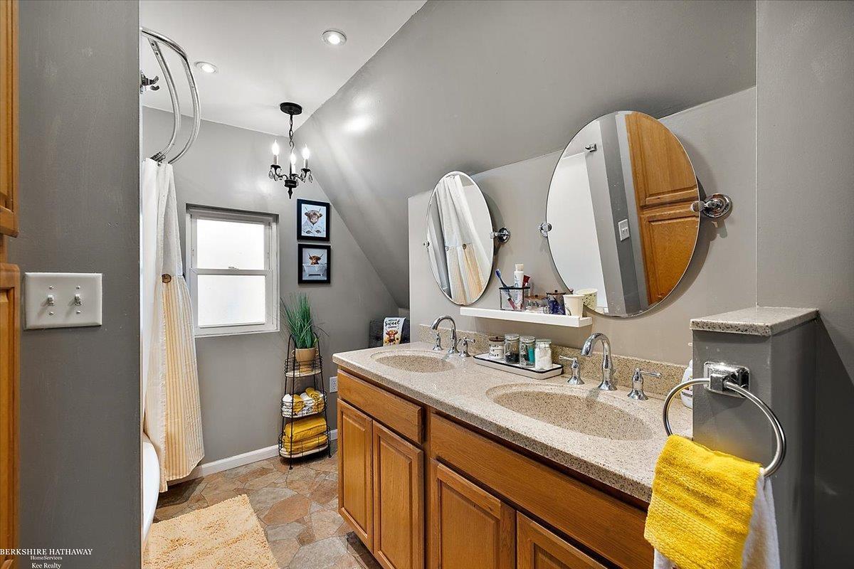 Algonac, Michigan 48001, United States, 4 Bedrooms Bedrooms, ,3 BathroomsBathrooms,Residential,Active,119071