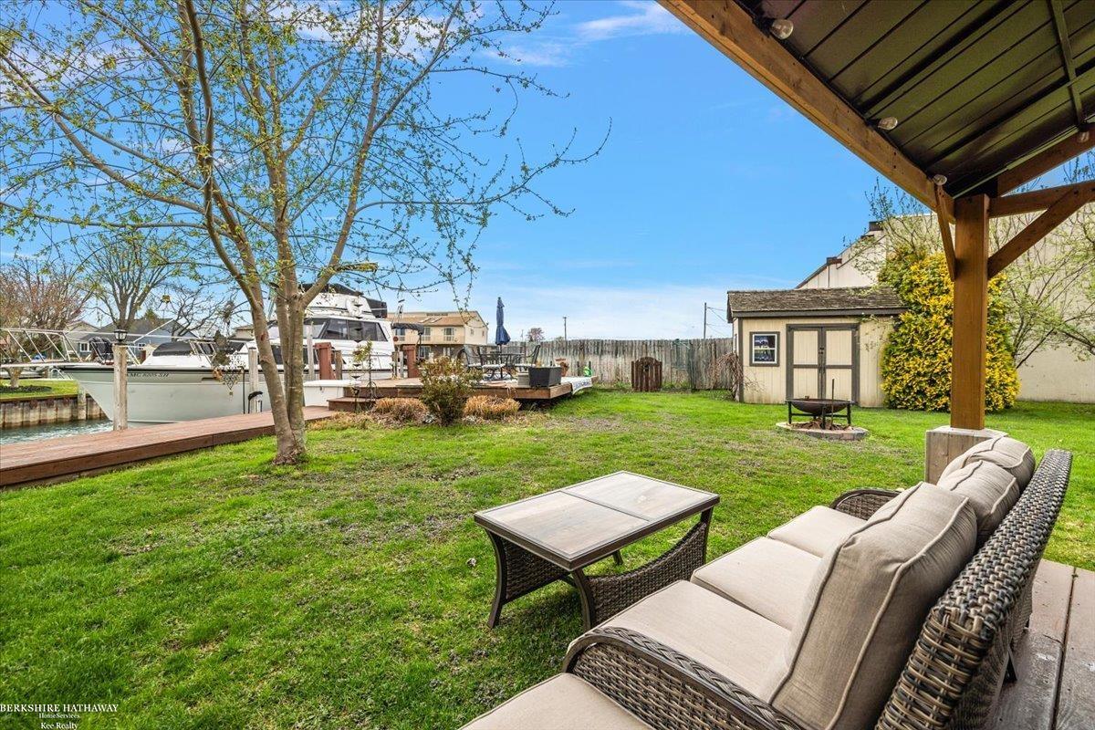 Algonac, Michigan 48001, United States, 4 Bedrooms Bedrooms, ,3 BathroomsBathrooms,Residential,Active,119071