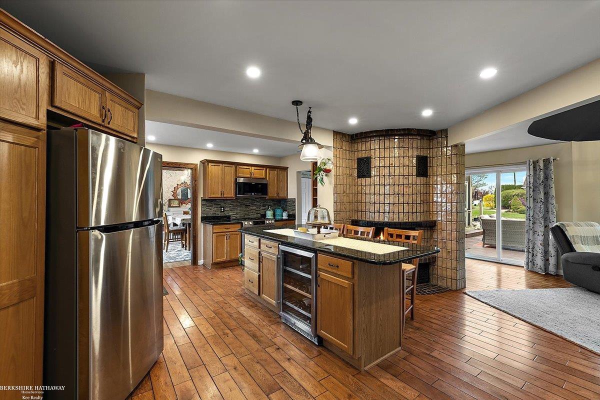 Algonac, Michigan 48001, United States, 4 Bedrooms Bedrooms, ,3 BathroomsBathrooms,Residential,Active,119071