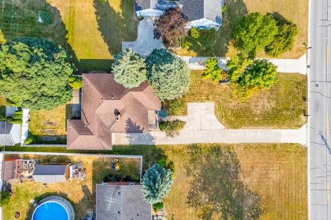 A home in Fort Gratiot