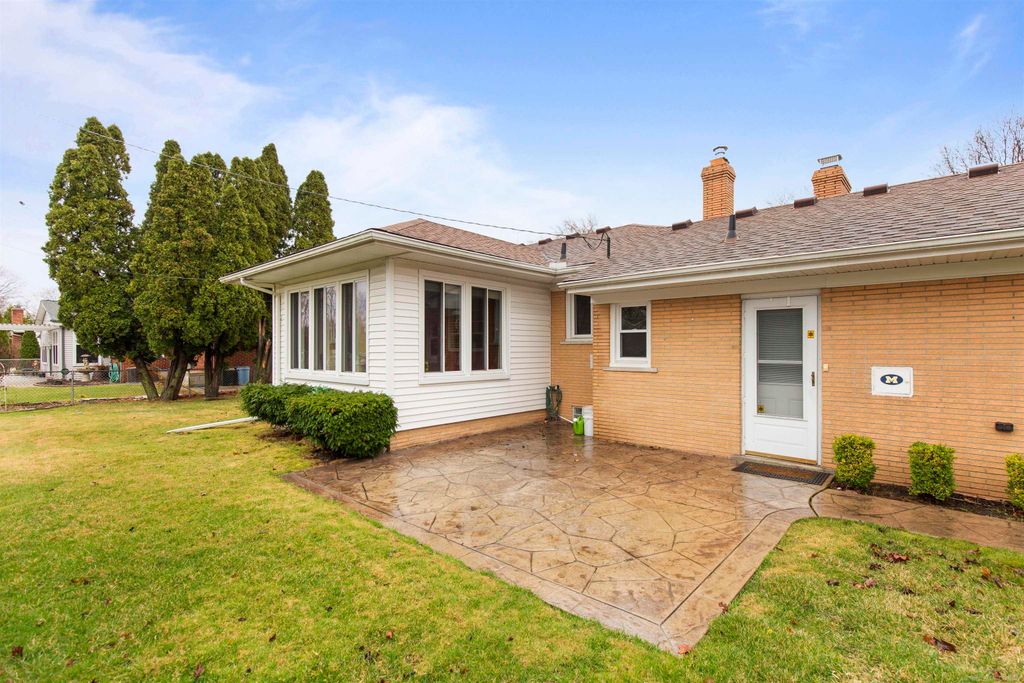 listing image 27