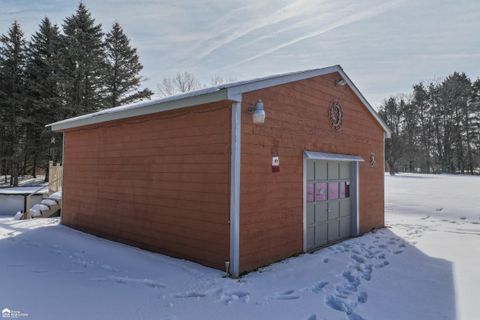 A home in Davison