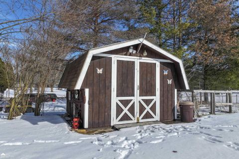 A home in Davison