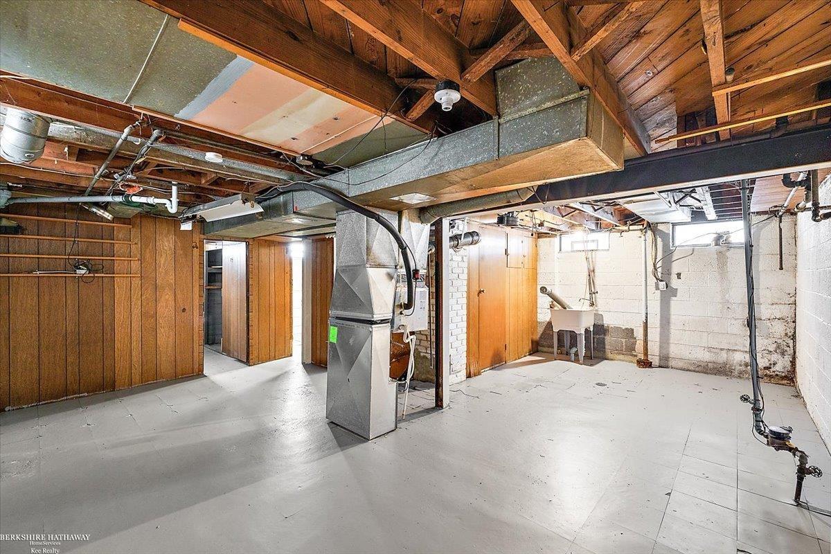 Warren, Michigan 48091, United States, 3 Bedrooms Bedrooms, ,1 BathroomBathrooms,Residential,Active,78299