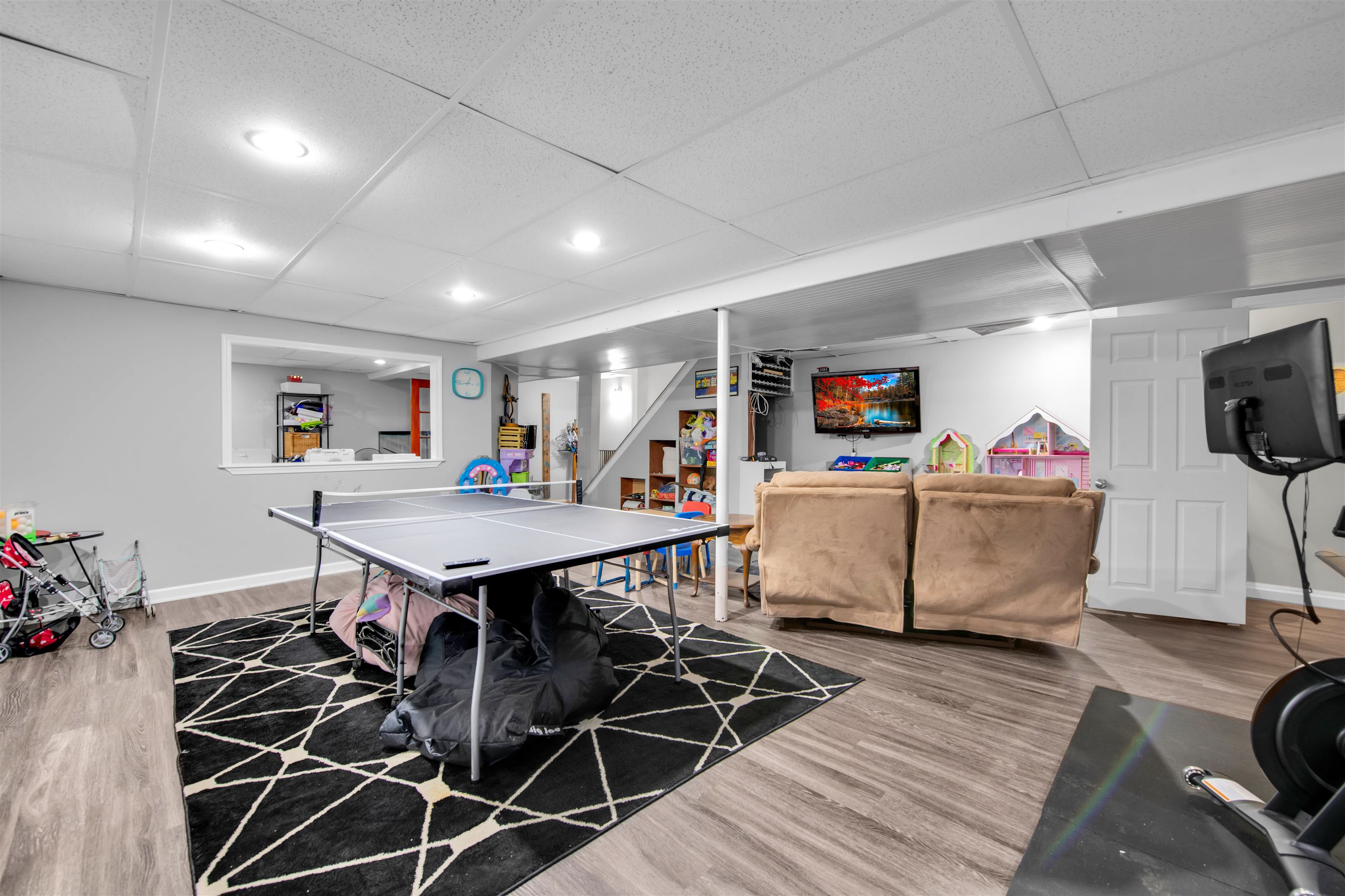 Chesterfield, Michigan 48047, United States, 3 Bedrooms Bedrooms, ,3 BathroomsBathrooms,Residential,Pending,148947