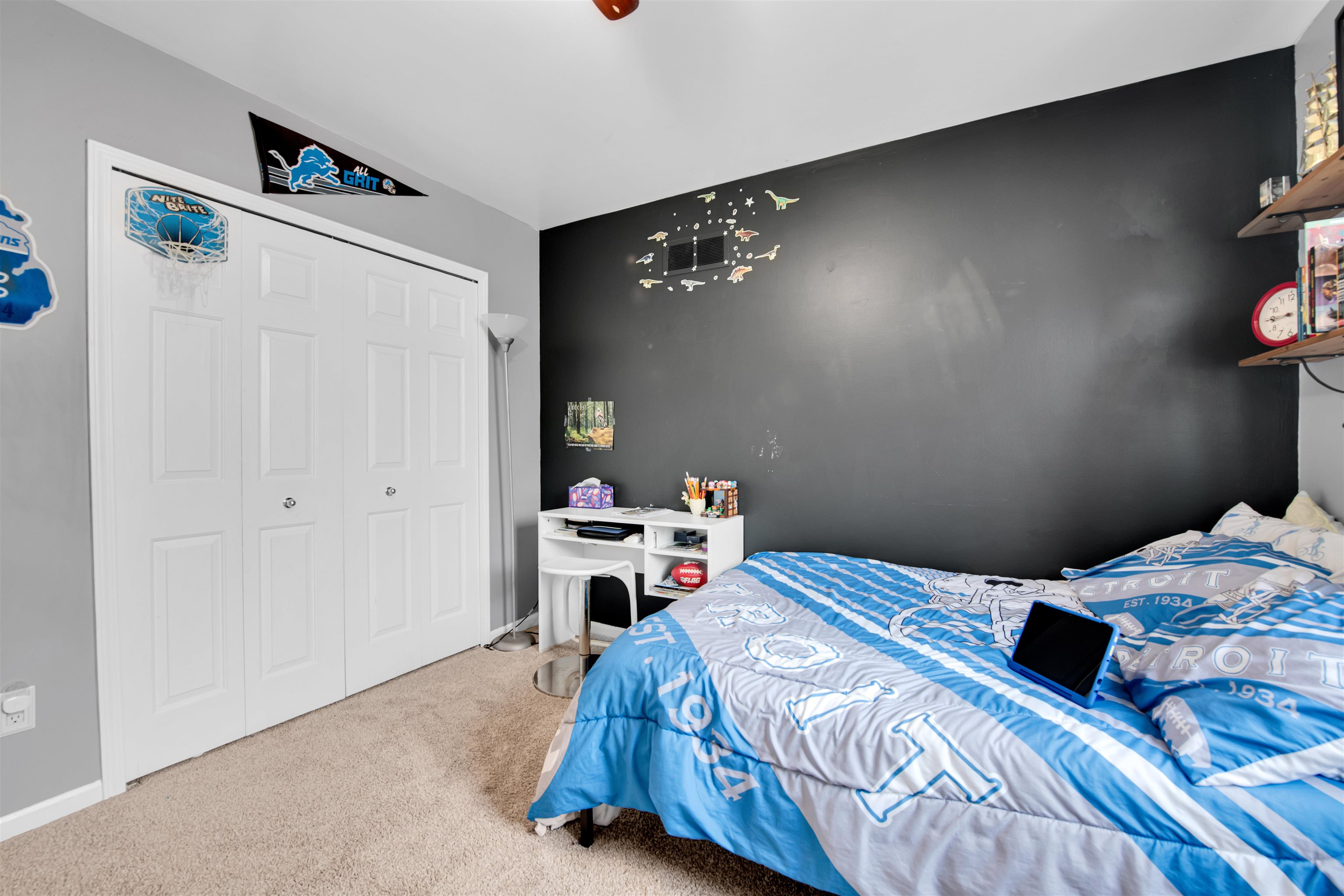 Chesterfield, Michigan 48047, United States, 3 Bedrooms Bedrooms, ,3 BathroomsBathrooms,Residential,Pending,148947