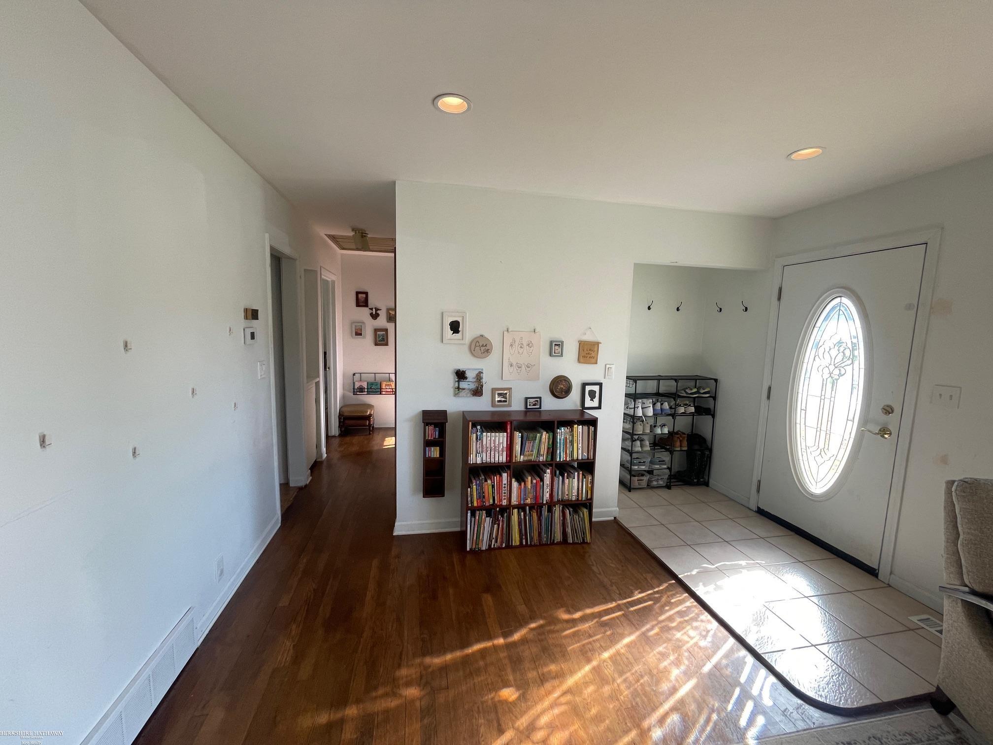 Washington, Michigan 48094, United States, 3 Bedrooms Bedrooms, ,1 BathroomBathrooms,Residential,Pending,116998