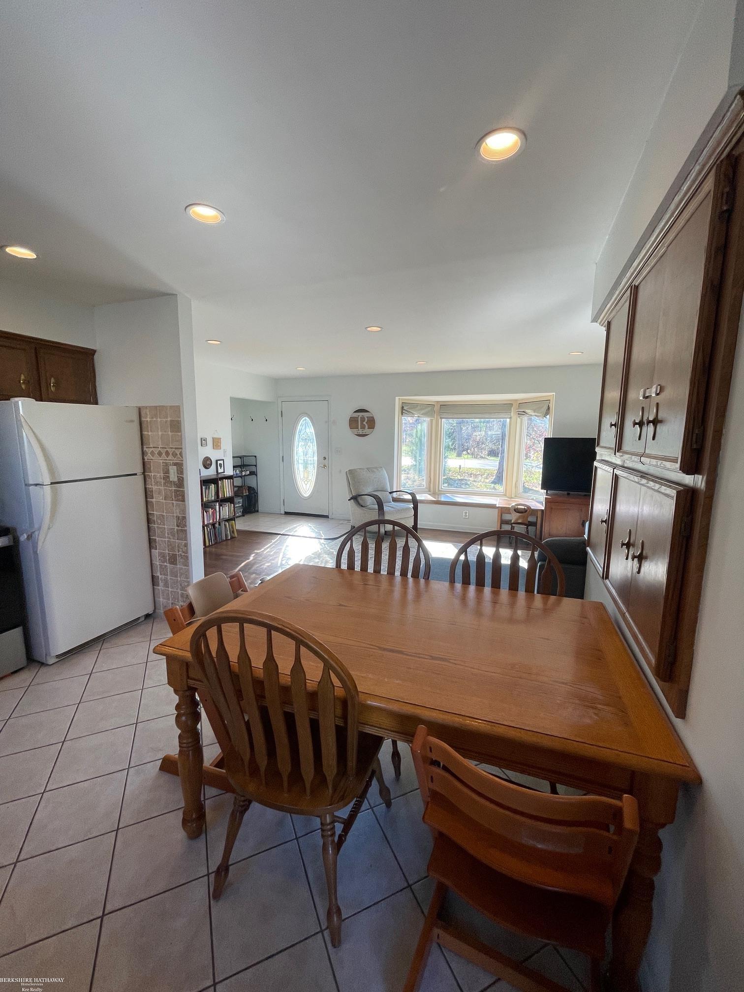 Washington, Michigan 48094, United States, 3 Bedrooms Bedrooms, ,1 BathroomBathrooms,Residential,Pending,116998