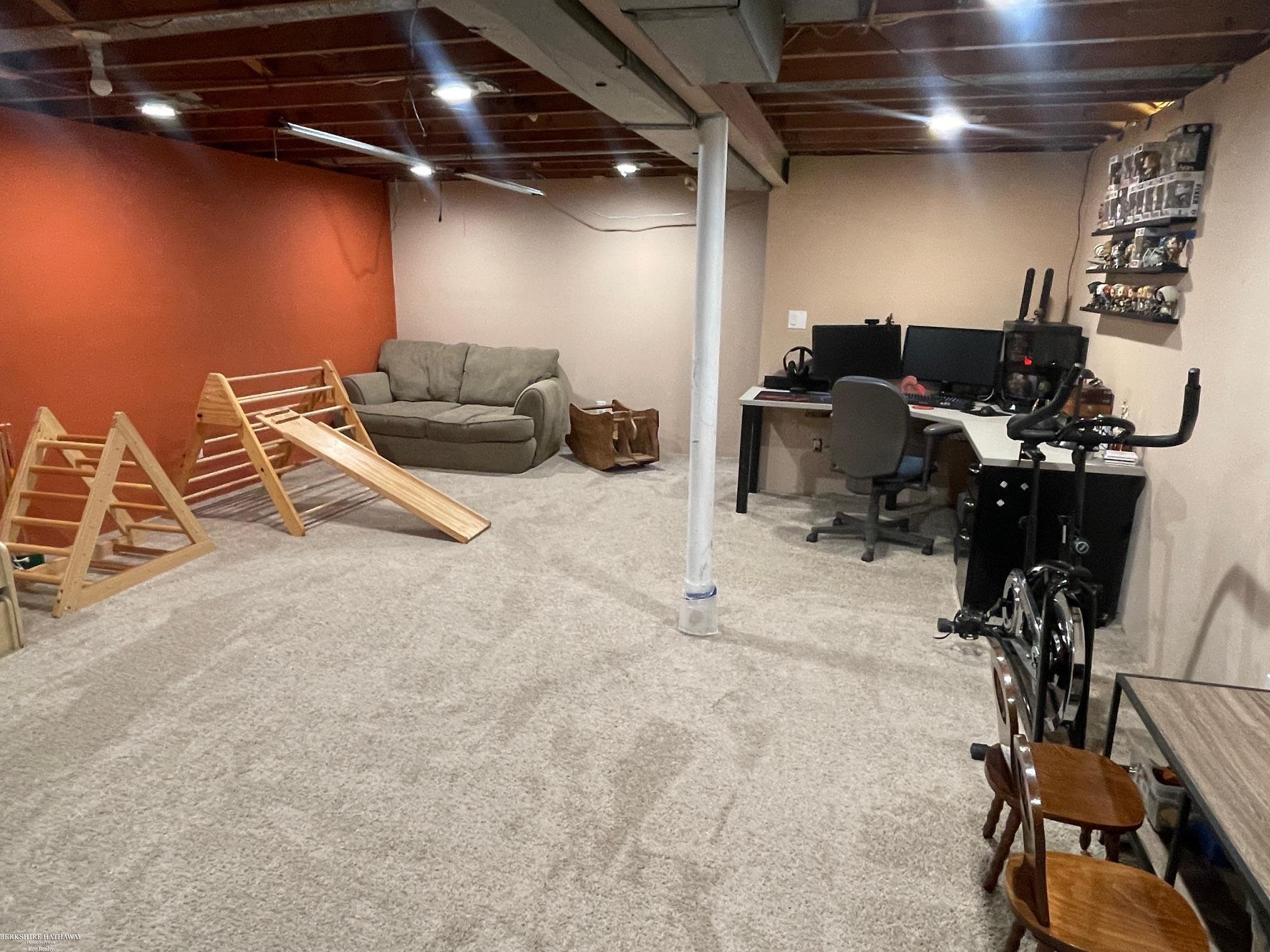 Washington, Michigan 48094, United States, 3 Bedrooms Bedrooms, ,1 BathroomBathrooms,Residential,Pending,116998