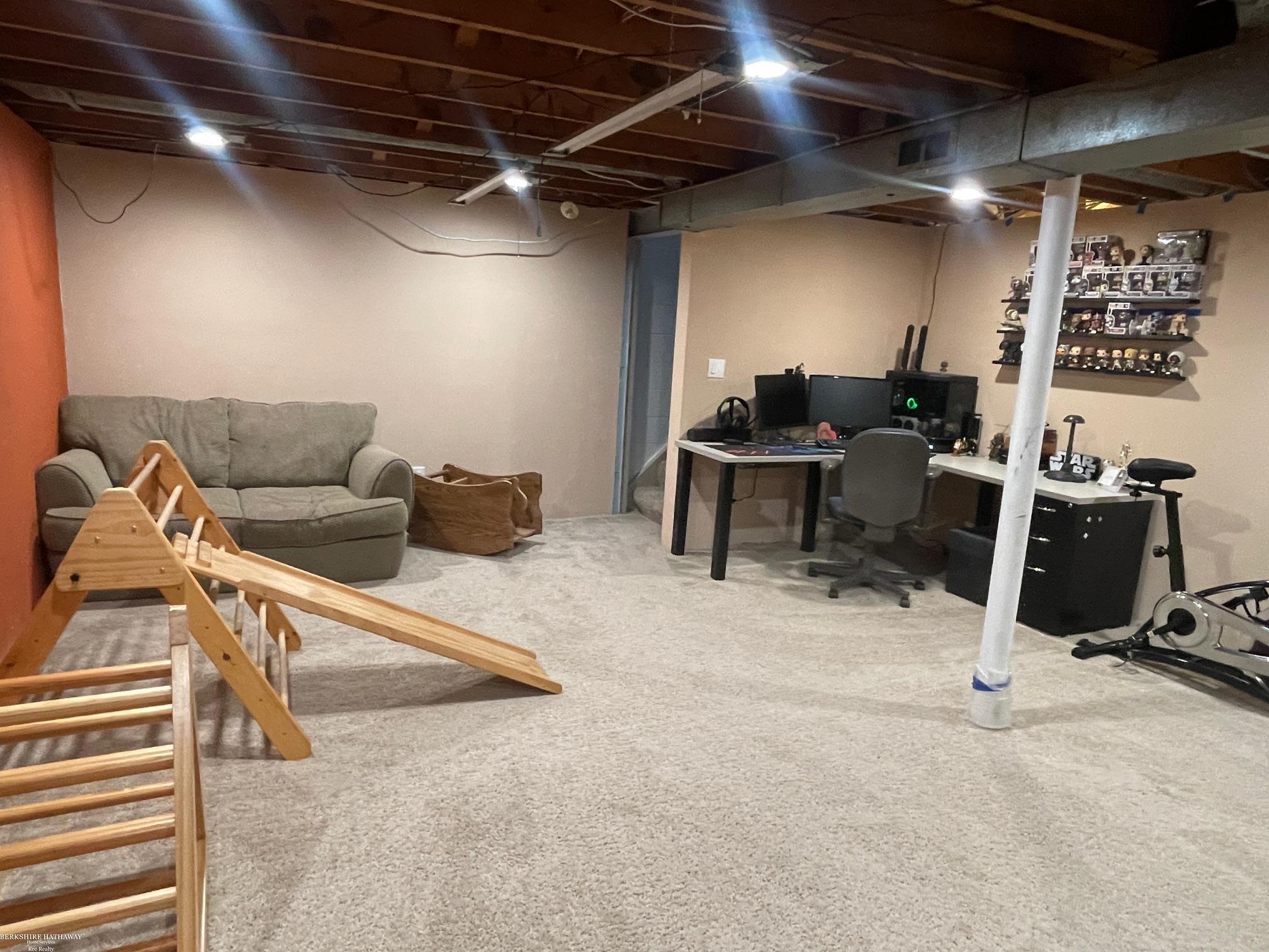 Washington, Michigan 48094, United States, 3 Bedrooms Bedrooms, ,1 BathroomBathrooms,Residential,Pending,116998