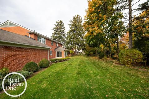 A home in Grosse Pointe Woods