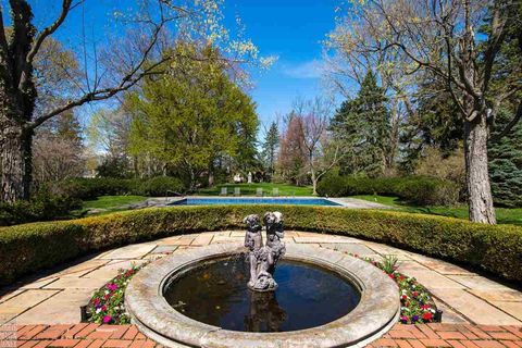 A home in Grosse Pointe Farms