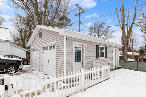 A home in Saint Clair