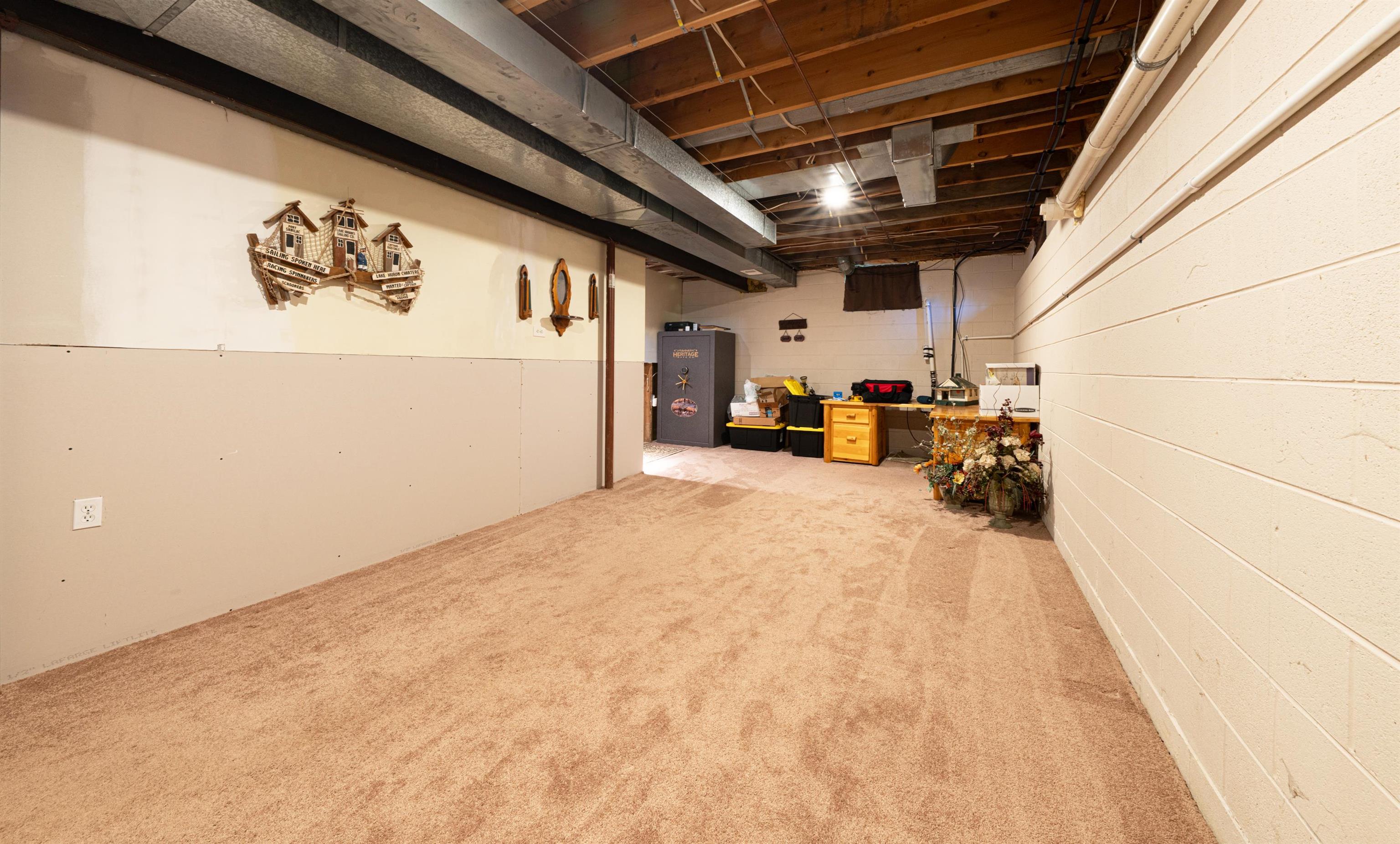 Fort Gratiot, Michigan 48059, United States, 1 Bedroom Bedrooms, ,2 BathroomsBathrooms,Residential,Active,178665