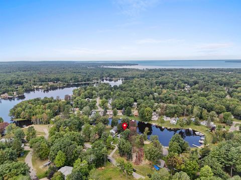 A home in Houghton Lake