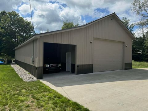 A home in Houghton Lake