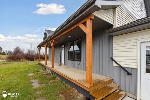 A home in Columbiaville