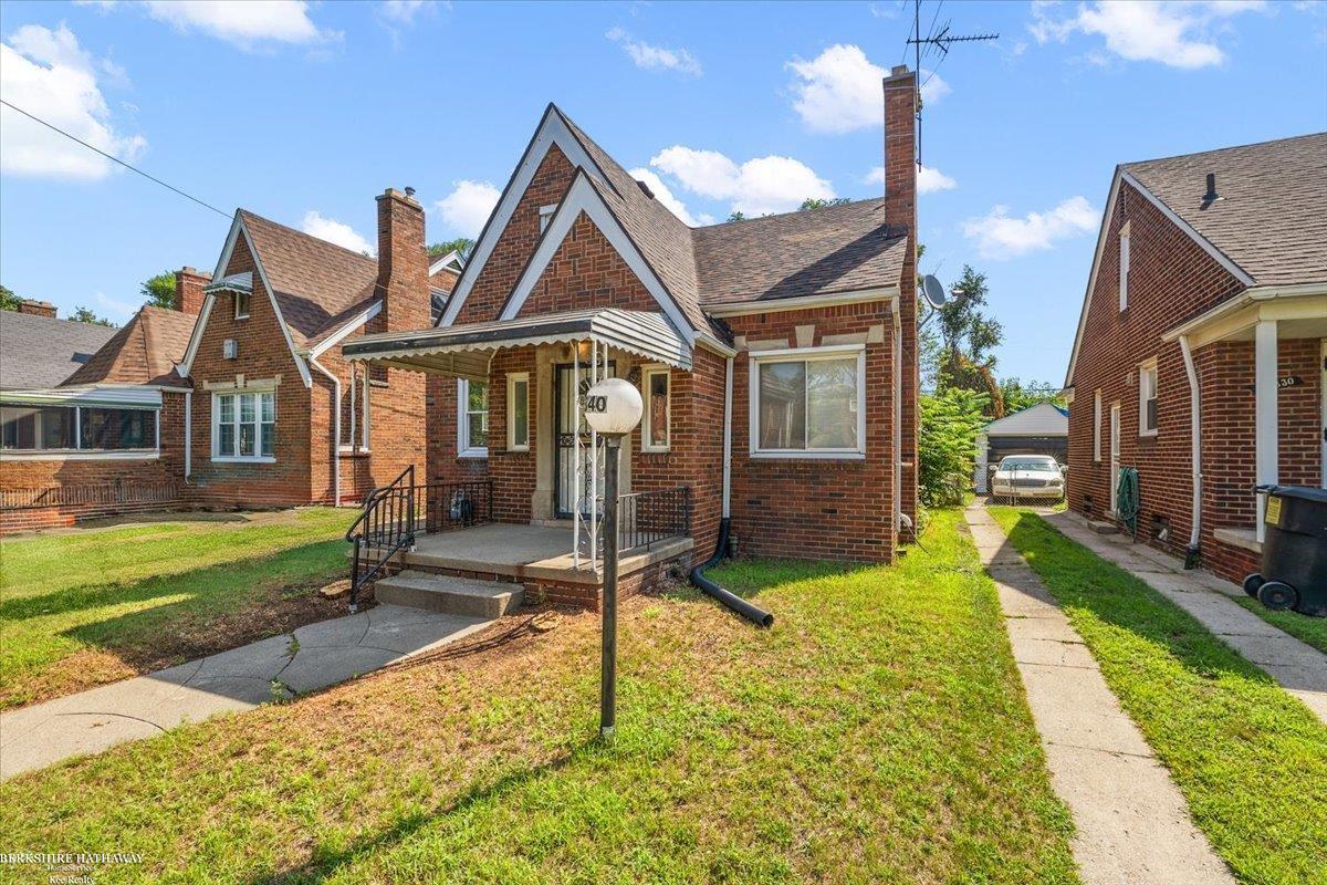 Detroit, Michigan 48221, United States, 3 Bedrooms Bedrooms, ,2 BathroomsBathrooms,Residential,Pending,181834