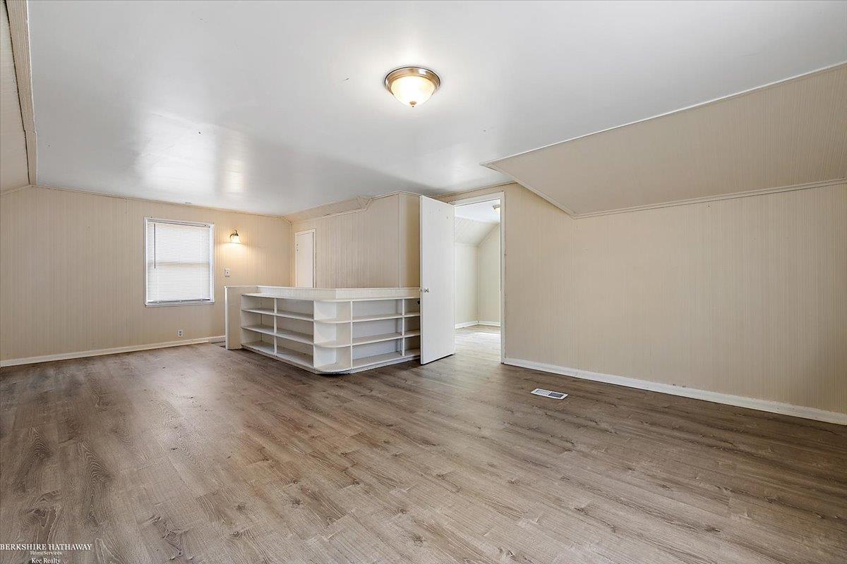 Detroit, Michigan 48221, United States, 3 Bedrooms Bedrooms, ,2 BathroomsBathrooms,Residential,Pending,181834