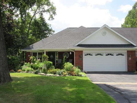 Photo for 964 FAIRWAY COVE Cove
