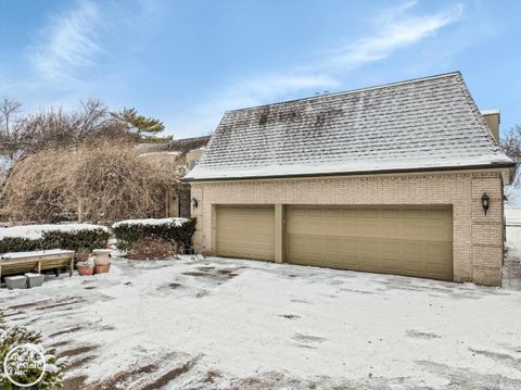 listing image 74