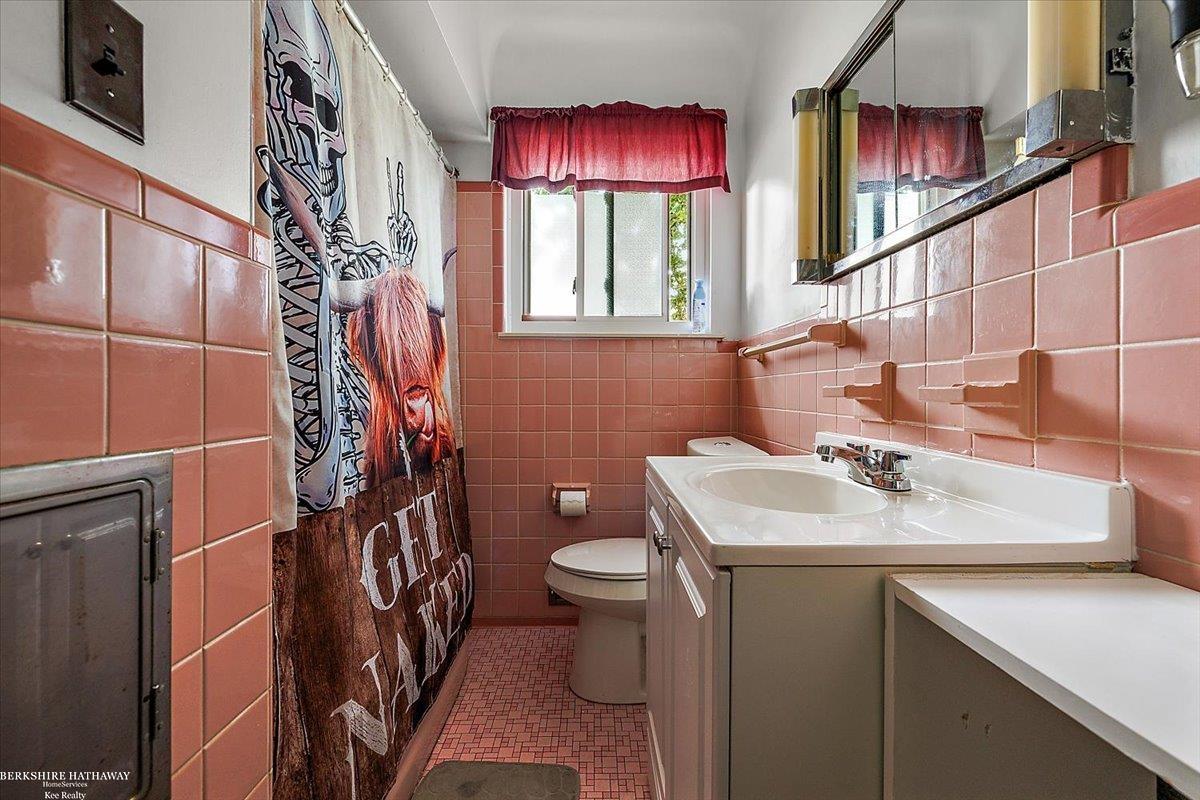 Roseville, Michigan 48066, United States, 3 Bedrooms Bedrooms, ,2 BathroomsBathrooms,Residential,Active,175214