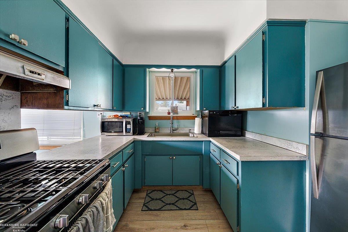 Roseville, Michigan 48066, United States, 3 Bedrooms Bedrooms, ,2 BathroomsBathrooms,Residential,Active,175214