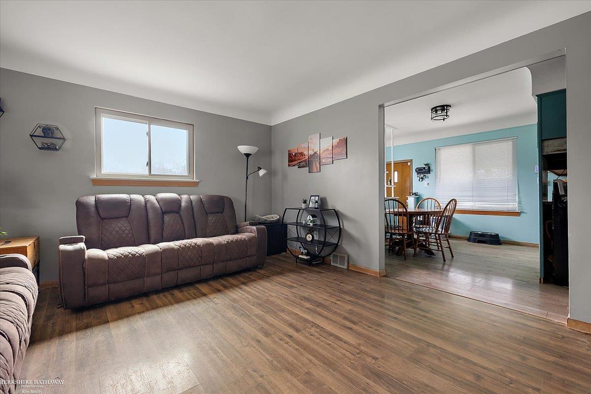 Roseville, Michigan 48066, United States, 3 Bedrooms Bedrooms, ,2 BathroomsBathrooms,Residential,Active,175214