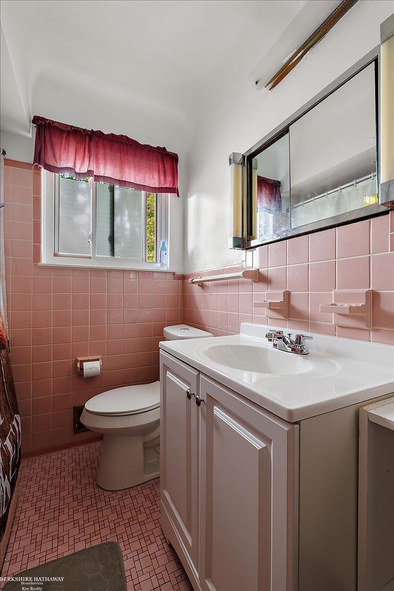 Roseville, Michigan 48066, United States, 3 Bedrooms Bedrooms, ,2 BathroomsBathrooms,Residential,Active,175214