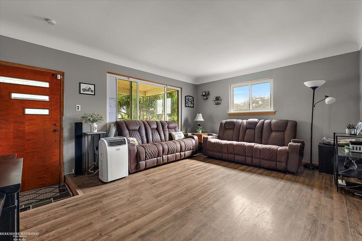 Roseville, Michigan 48066, United States, 3 Bedrooms Bedrooms, ,2 BathroomsBathrooms,Residential,Active,175214