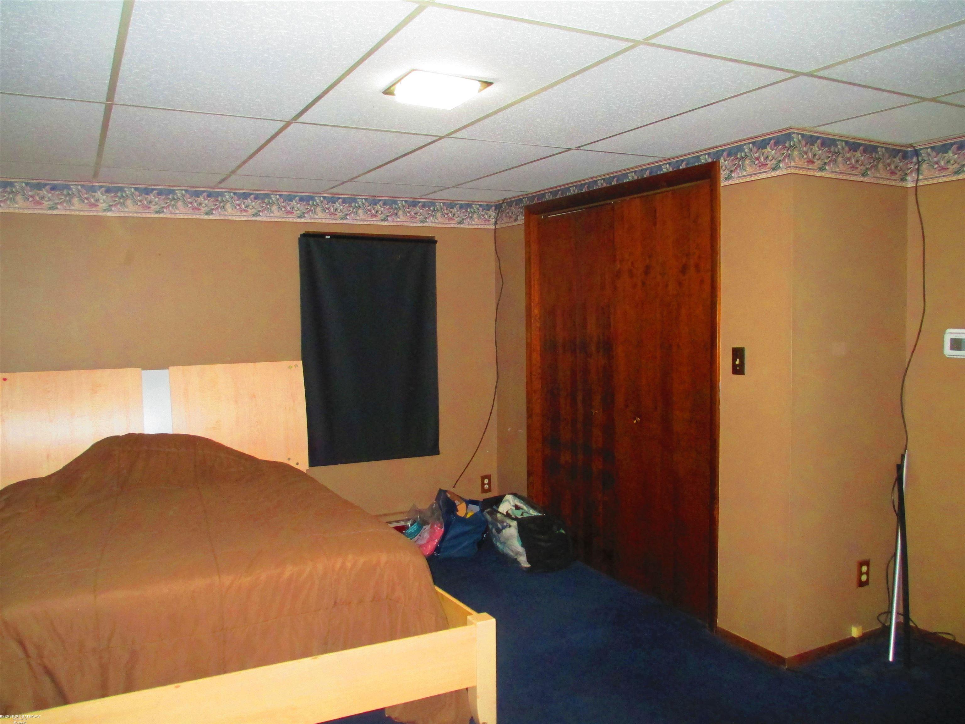 Owosso, Michigan 48867, United States, 4 Bedrooms Bedrooms, ,2 BathroomsBathrooms,Residential,Active,114600