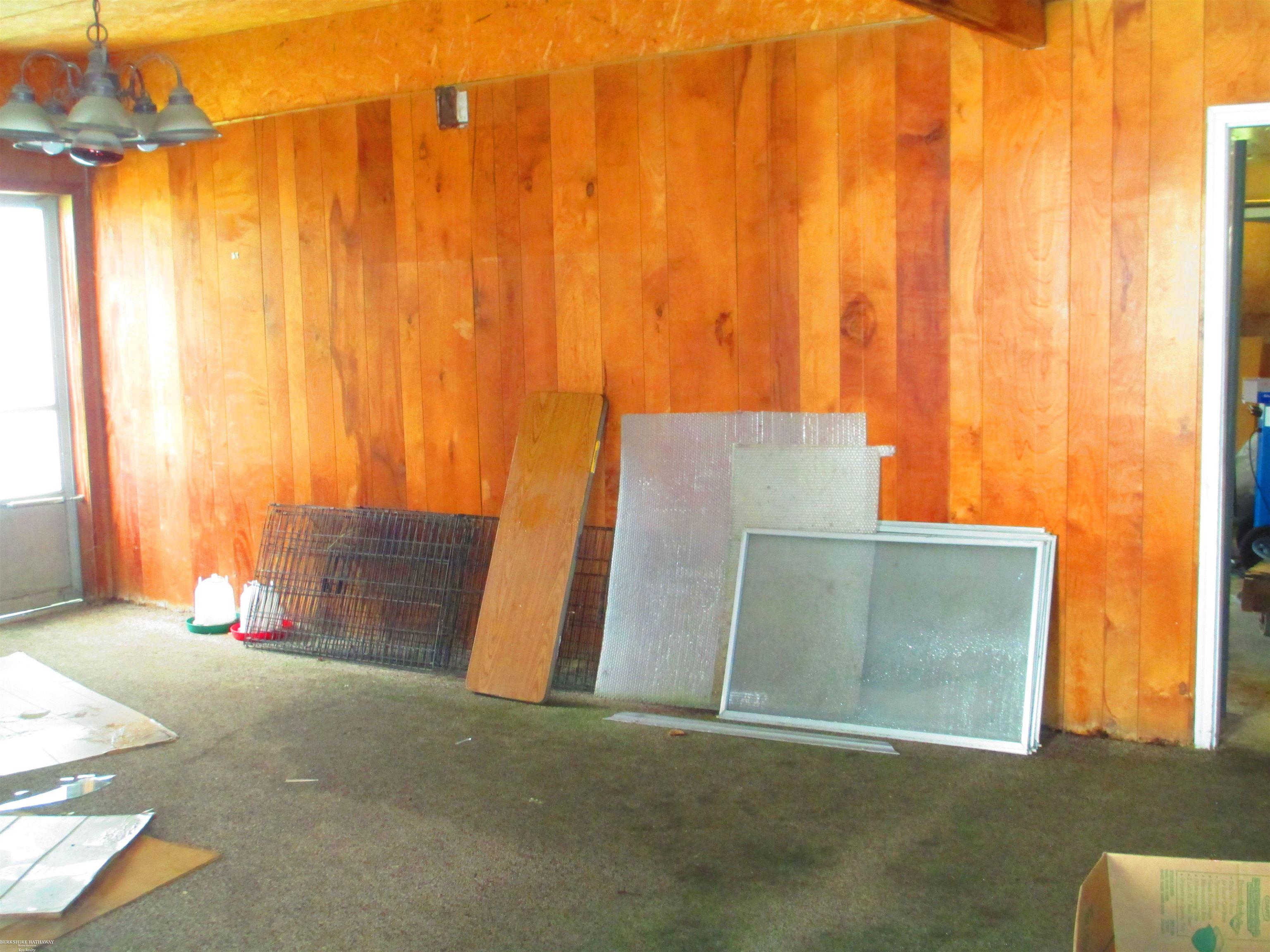 Owosso, Michigan 48867, United States, 4 Bedrooms Bedrooms, ,2 BathroomsBathrooms,Residential,Active,114600