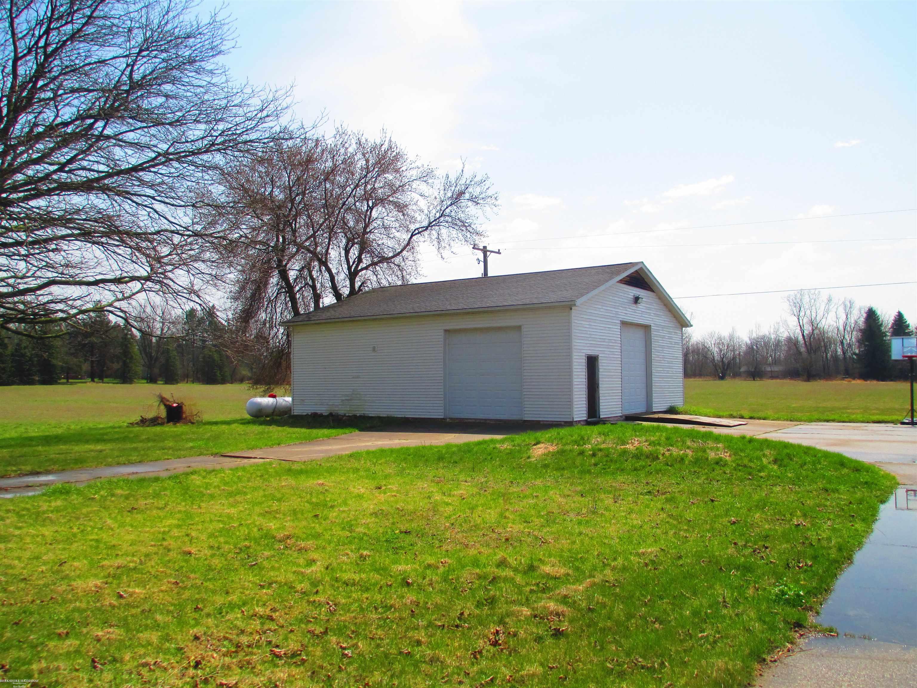 Owosso, Michigan 48867, United States, 4 Bedrooms Bedrooms, ,2 BathroomsBathrooms,Residential,Active,114600