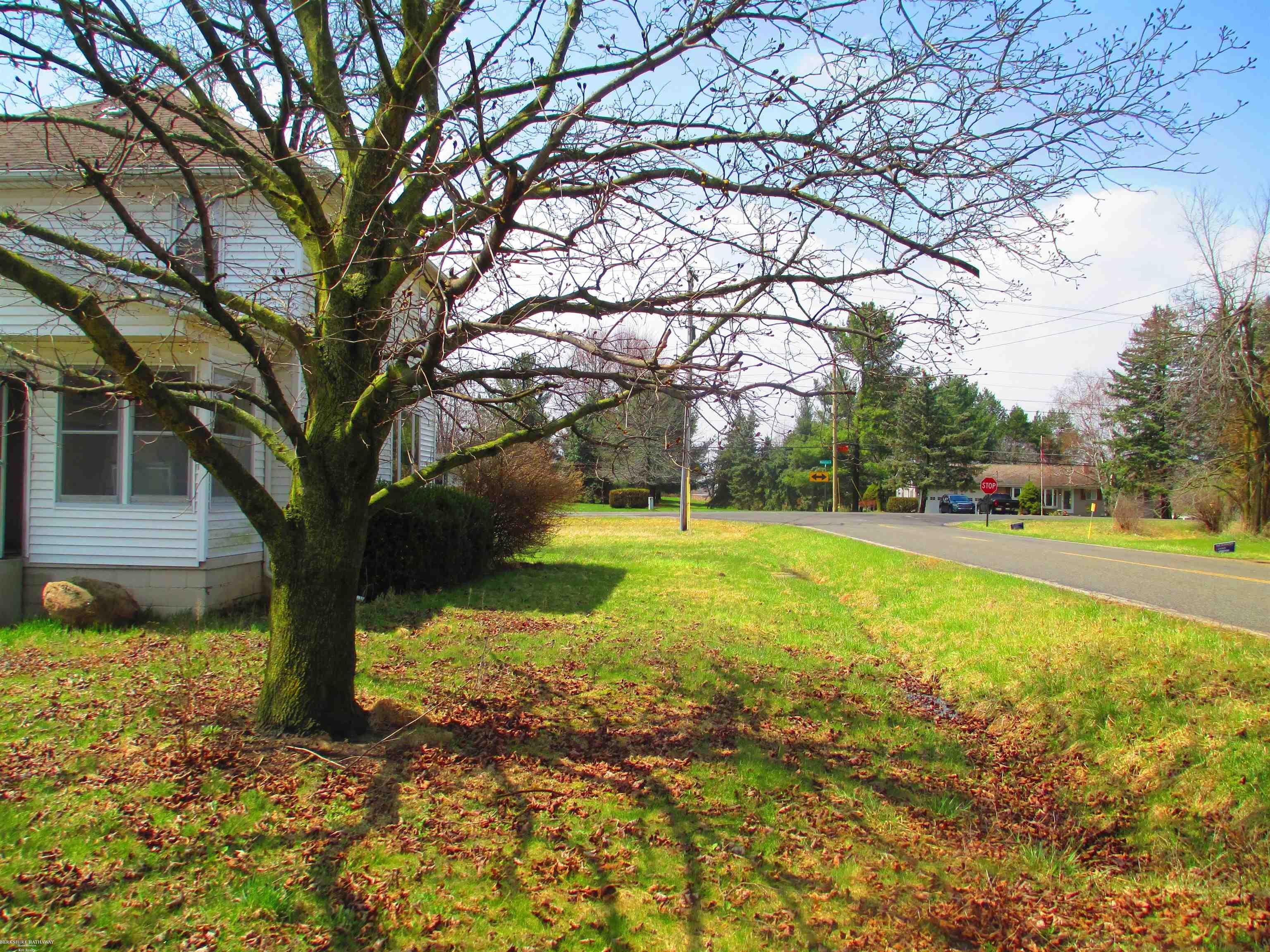 Owosso, Michigan 48867, United States, 4 Bedrooms Bedrooms, ,2 BathroomsBathrooms,Residential,Active,114600