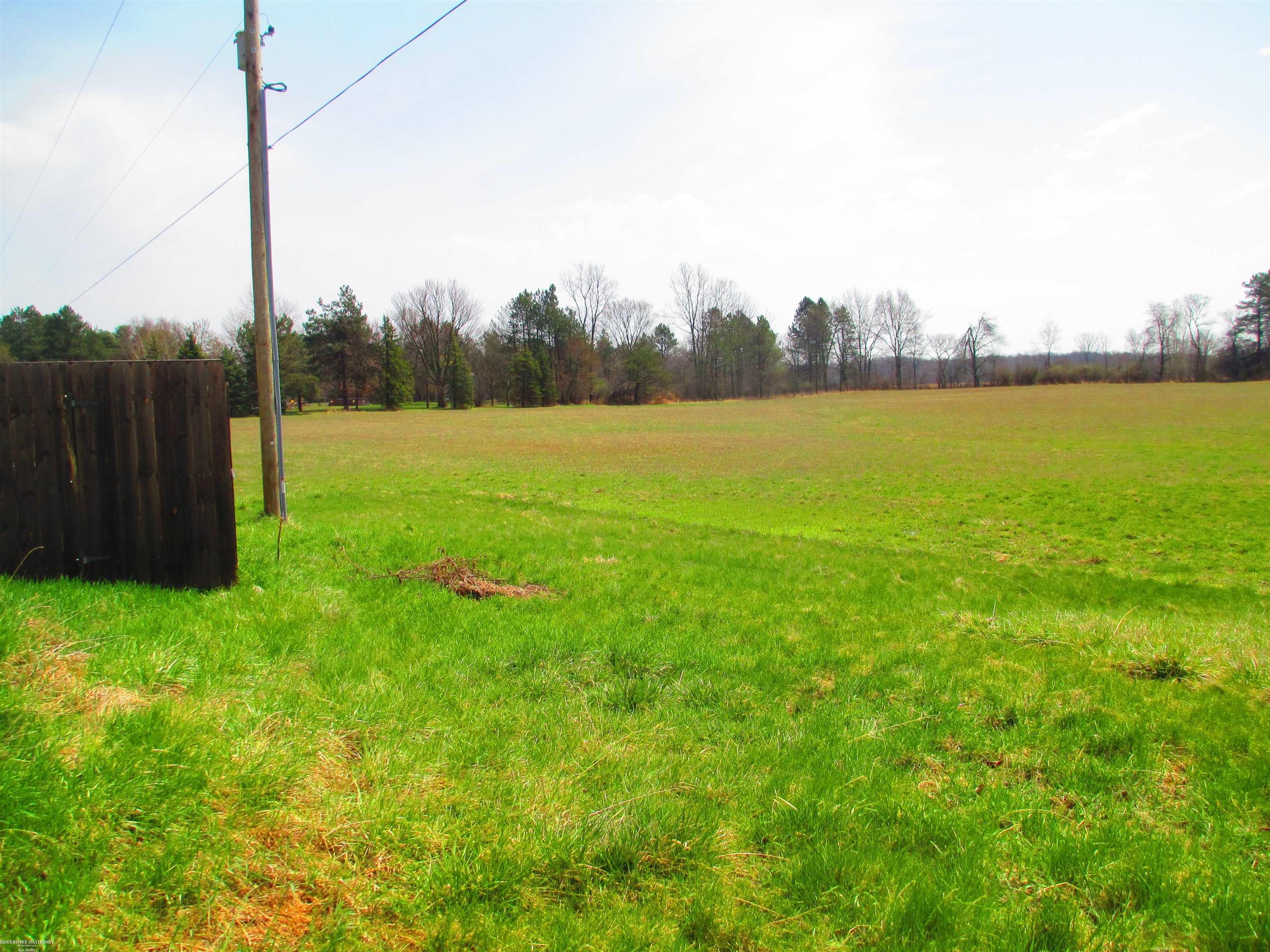 Owosso, Michigan 48867, United States, 4 Bedrooms Bedrooms, ,2 BathroomsBathrooms,Residential,Active,114600